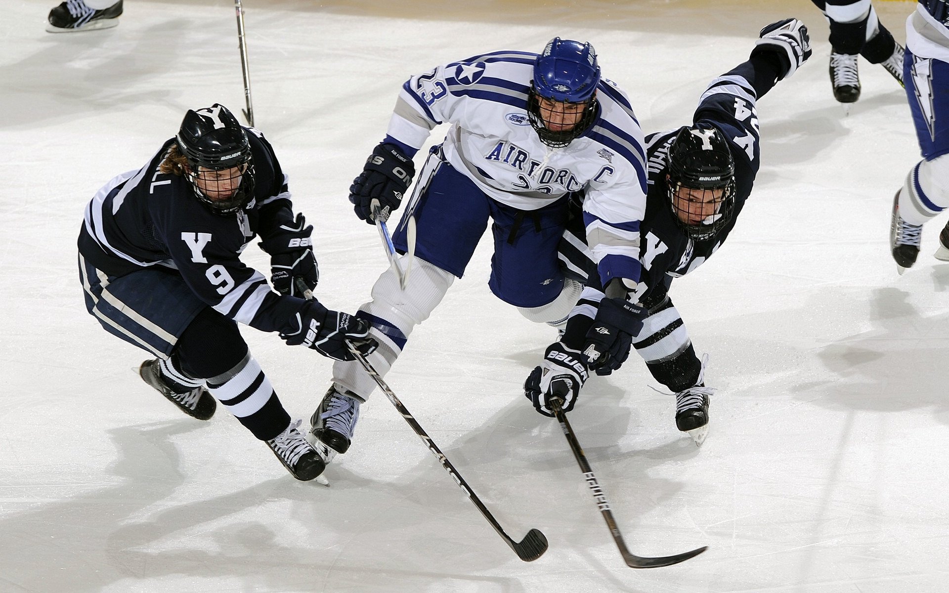 万人鸟巢！移动电竞第一次把主场开成这样，why five 移动电竞馆